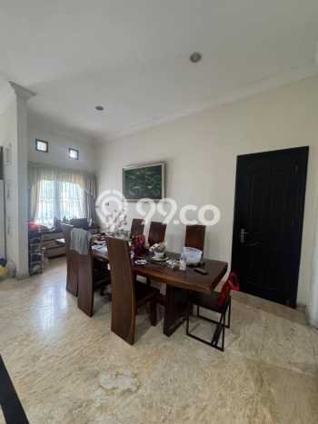 Siap Huni Rumah Mewah 4 Kamar di Wiyung Dekat ke Mana Saja Siap Huni Rumah Mewah 4 Kamar di Wiyung Dekat ke Mana Saja