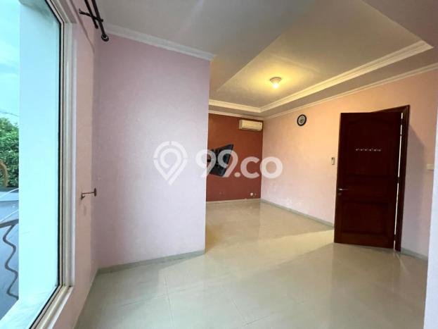 Bisa KPR! Rumah Asri area , LT 200m2m² LB 300m2m² Bisa KPR! Rumah Asri area , LT 200m2m² LB 300m2m²