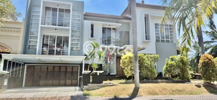 Rumah sewa siap pakai 5 KT di Pakuwon Indah, Surabaya Rumah sewa siap pakai 5 KT di Pakuwon Indah, Surabaya
