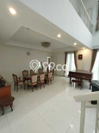 Rumah Elit Modern Tanpa Renovasi di Citraland Surabaya Rumah Elit Modern Tanpa Renovasi di Citraland Surabaya