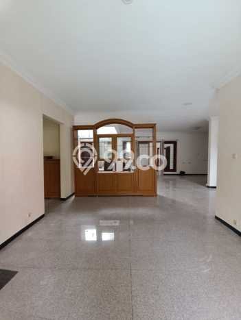 Disewakan Cepat Rumah Kondisi Bagus di Area Wiyung, Surabaya Disewakan Cepat Rumah Kondisi Bagus di Area Wiyung, Surabaya