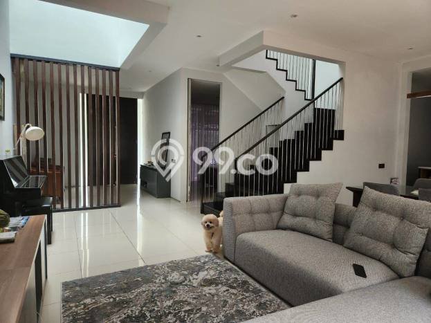 Rumah Luxury Modern Tanpa Renovasi di Citraland Surabaya Rumah Luxury Modern Tanpa Renovasi di Citraland Surabaya