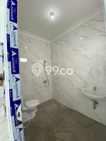 Rumah Modern 4 KT di Citraland Surabaya Unfurnished Rumah Modern 4 KT di Citraland Surabaya Unfurnished