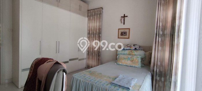 Disewakan Rumah Konsep Modern di Wiyung Surabaya dengan 4 KT Disewakan Rumah Konsep Modern di Wiyung Surabaya dengan 4 KT