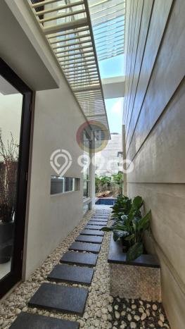 Siap Huni Hunian Elit 6 Kamar di Kelapa Gading Dekat ke Mana Saja Siap Huni Hunian Elit 6 Kamar di Kelapa Gading Dekat ke Mana Saja