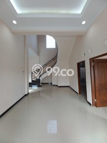 Rumah Modern Minimalis 4 Kamar Siap Huni di Banguntapan Rumah Modern Minimalis 4 Kamar Siap Huni di Banguntapan