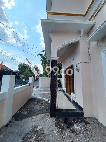 Rumah Modern Minimalis 4 Kamar Siap Huni di Banguntapan Rumah Modern Minimalis 4 Kamar Siap Huni di Banguntapan