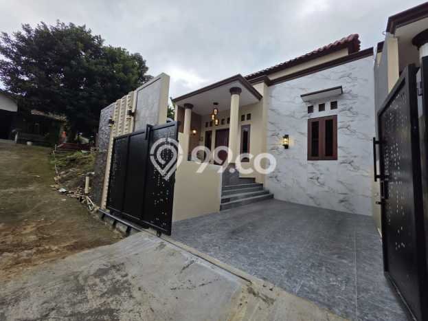 Hunian Cantik Minimalis Lb 92m2 di Gunung Pati, Semarang Hunian Cantik Minimalis Lb 92m2 di Gunung Pati, Semarang