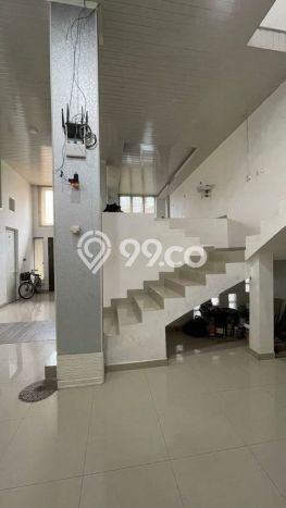 Rumah Luxury di Jakarta Barat Strategis Kondisi Terawat Rumah Luxury di Jakarta Barat Strategis Kondisi Terawat