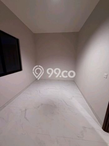 HUNIAN IMPIAN! Rumah di , 5 KT, Free Macet, LT 200m2m² Bangunan 250m2m² HUNIAN IMPIAN! Rumah di , 5 KT, Free Macet, LT 200m2m² Bangunan 250m2m²