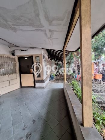 For Sale! Premium House LT 375m2 Desain Modern di Cawang For Sale! Premium House LT 375m2 Desain Modern di Cawang