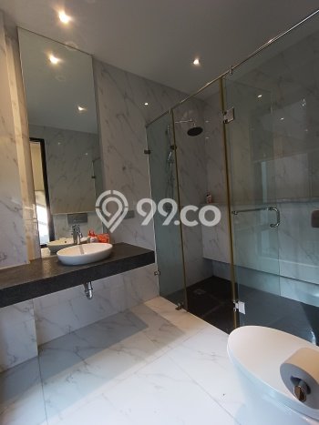 Rumah Eksklusif Siap Huni LT 650m2 di Menteng, Jakarta Pusat Rumah Eksklusif Siap Huni LT 650m2 di Menteng, Jakarta Pusat