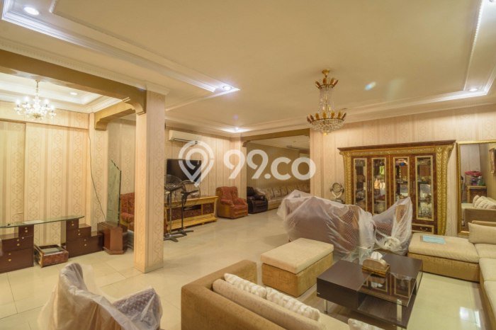 Siap Huni Rumah Mewah 4 Kamar di Menteng Dekat ke Mana Pun Siap Huni Rumah Mewah 4 Kamar di Menteng Dekat ke Mana Pun
