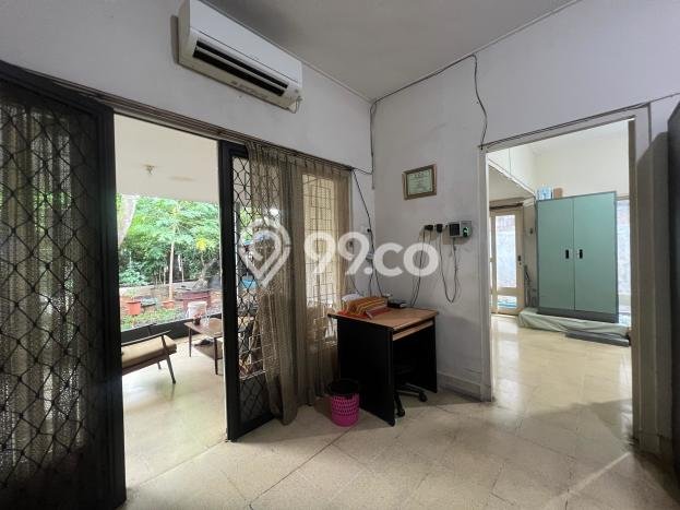 Hunian Eksklusif Siap Huni LT 321m2 di Menteng, Jakarta Pusat Hunian Eksklusif Siap Huni LT 321m2 di Menteng, Jakarta Pusat