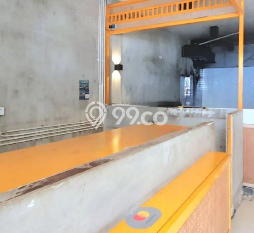 Unit Ruko disewakan di Kelapa Gading Jakarta Utara dengan LT 77m2 / LB 180m2 Unit Ruko disewakan di Kelapa Gading Jakarta Utara dengan LT 77m2 / LB 180m2