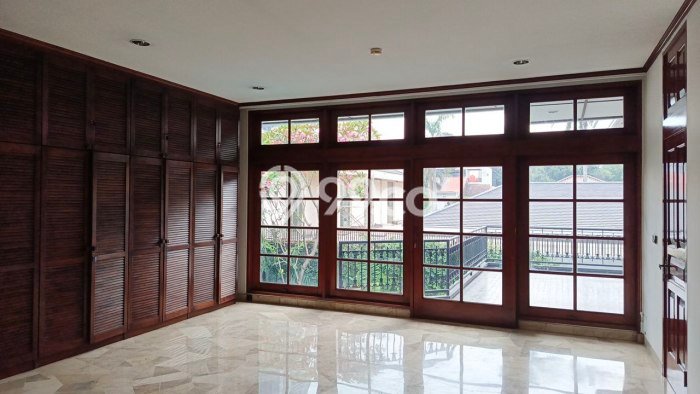 Hunian Modern Dikontrakkan di Kebayoran Baru Jakarta Selatan Area Sangat Strategis Hunian Modern Dikontrakkan di Kebayoran Baru Jakarta Selatan Area Sangat Strategis