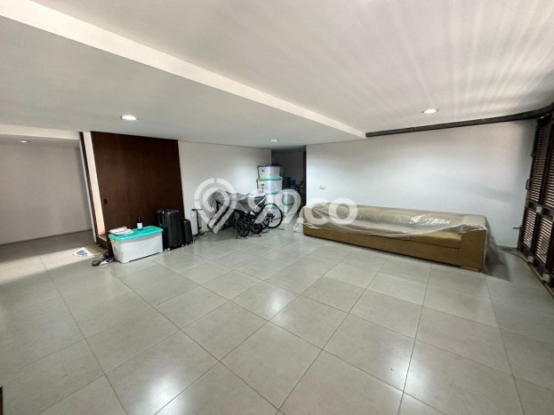 Ready to Use! Luxury House LT 372m2 Desain Elegan di Panglima Polim Ready to Use! Luxury House LT 372m2 Desain Elegan di Panglima Polim