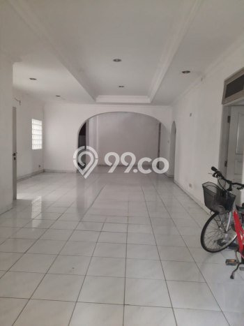 Hunian Mewah Siap Huni LT 277m2 di Kebayoran Baru, Jakarta Selatan Hunian Mewah Siap Huni LT 277m2 di Kebayoran Baru, Jakarta Selatan