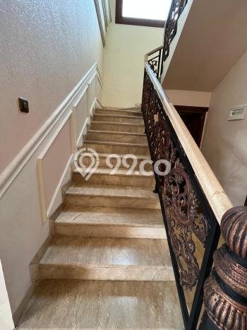 Siap Huni Hunian Elit 6 Kamar di Tegalrejo Dekat ke Mana Saja Siap Huni Hunian Elit 6 Kamar di Tegalrejo Dekat ke Mana Saja