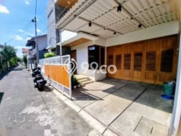 Rumah Strategis Minimalis Lb 175m2 di Umbulharjo, Yogyakarta Rumah Strategis Minimalis Lb 175m2 di Umbulharjo, Yogyakarta