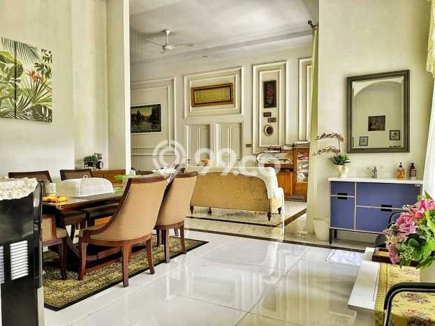 Hunian Elit LB 600m2 Siap Huni Desain Elegan di Sleman, Yogyakarta Hunian Elit LB 600m2 Siap Huni Desain Elegan di Sleman, Yogyakarta