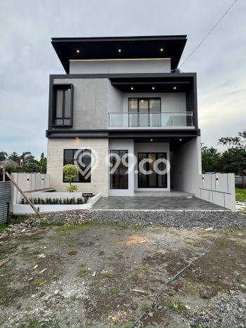 For Sale Hunian Rumah Terawat 4 Kamar di Sleman, Yogyakarta For Sale Hunian Rumah Terawat 4 Kamar di Sleman, Yogyakarta