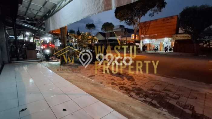 Unit Komersial Dijual di Mantrijeron Yogyakarta Luas Tanah 390m2, Luas Bangunan 640m2 Unit Komersial Dijual di Mantrijeron Yogyakarta Luas Tanah 390m2, Luas Bangunan 640m2