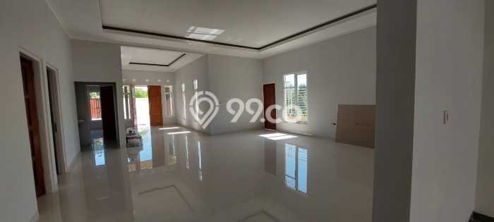 Rumah Strategis Modern Lb 210m2 di Magelang Utara, Magelang Rumah Strategis Modern Lb 210m2 di Magelang Utara, Magelang