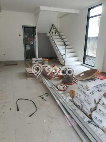 Ruko Paling Dicari LB 198m2 Dijual di Jagakarsa Ruko Paling Dicari LB 198m2 Dijual di Jagakarsa