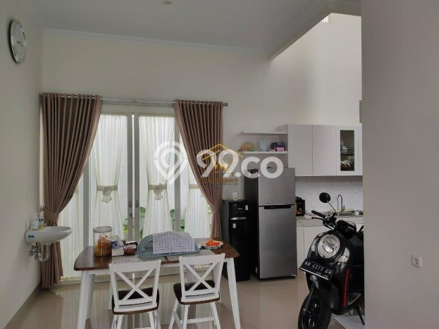 Dijual Cepat Rumah Bagus Siap Huni LB 110m2 di Tegalrejo, Yogyakarta Dijual Cepat Rumah Bagus Siap Huni LB 110m2 di Tegalrejo, Yogyakarta