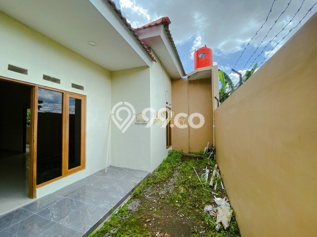 For Sale Hunian Rumah Nyaman 3 KT di Maguwoharjo, Yogyakarta For Sale Hunian Rumah Nyaman 3 KT di Maguwoharjo, Yogyakarta