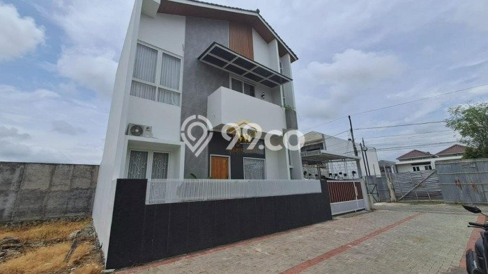Dijual Cepat Rumah Bagus Siap Huni LB 110m2 di Tegalrejo, Yogyakarta Dijual Cepat Rumah Bagus Siap Huni LB 110m2 di Tegalrejo, Yogyakarta