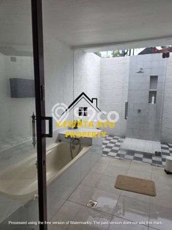Disewakan! Rumah 3 Kamar Tidur &
2 Kamar Mandi di Sanur, Denpasar Disewakan! Rumah 3 Kamar Tidur &
2 Kamar Mandi di Sanur, Denpasar