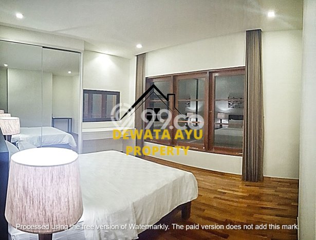 For Sale! Vila Kawasan , Area 400m2m², Posisi Premium For Sale! Vila Kawasan , Area 400m2m², Posisi Premium
