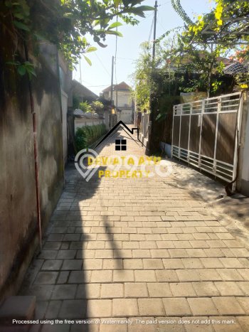 Disewakan! Rumah 2 Kamar Tidur &
2 Kamar Mandi di Renon, Denpasar Disewakan! Rumah 2 Kamar Tidur &
2 Kamar Mandi di Renon, Denpasar