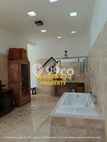 Vila Disewakan di , Luas 0m2m², Lokasi Strategis, Nilai Bersaing Vila Disewakan di , Luas 0m2m², Lokasi Strategis, Nilai Bersaing