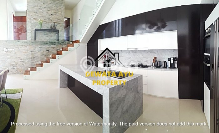 LOKASI TERBAIK! Vila di Kuta, Area 400m2m², Area Strategis dengan akses bagus LOKASI TERBAIK! Vila di Kuta, Area 400m2m², Area Strategis dengan akses bagus