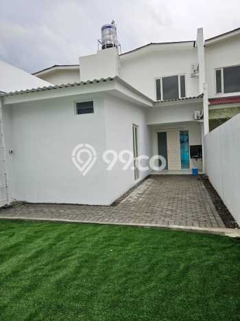 Rumah Strategis Minimalis Lb 97m2 di Wiyung, Surabaya Rumah Strategis Minimalis Lb 97m2 di Wiyung, Surabaya