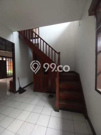 Rumah sewa siap pakai 4 Kamar Tidur di Cibeunying, Bandung Rumah sewa siap pakai 4 Kamar Tidur di Cibeunying, Bandung