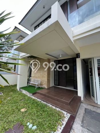 Hunian Mewah Siap Huni LT 240m2 di Wiyung, Surabaya Hunian Mewah Siap Huni LT 240m2 di Wiyung, Surabaya