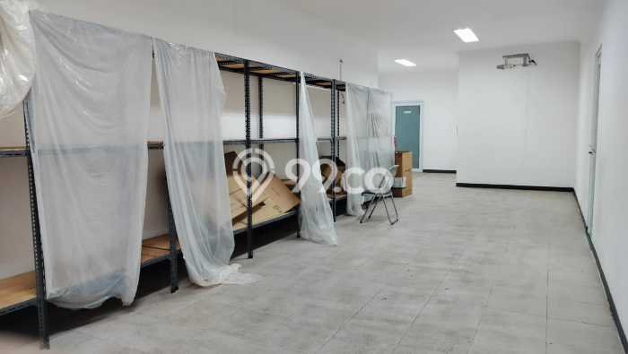 Pabrik Dijual di Kawasan Taman, Sidoarjo Harga Kompetitif Pabrik Dijual di Kawasan Taman, Sidoarjo Harga Kompetitif