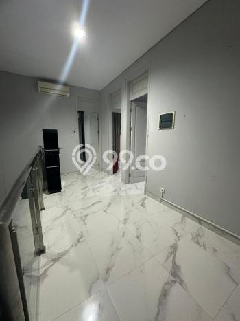 Dijual Rumah Mewah Elegan Dengan View Eksklusif di Pakuwon CIty, Surabaya Dijual Rumah Mewah Elegan Dengan View Eksklusif di Pakuwon CIty, Surabaya