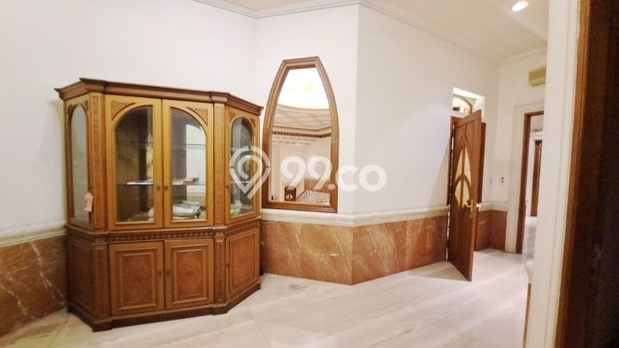 Dijual Rumah Premium dengan Fasilitas Sekitar Komplit di Wiyung, Surabaya Dijual Rumah Premium dengan Fasilitas Sekitar Komplit di Wiyung, Surabaya