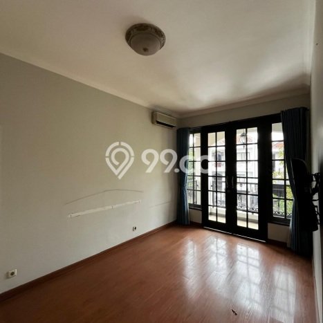 Dijual Rumah Premium dengan Fasilitas Sekitar Lengkap di Wiyung, Surabaya Dijual Rumah Premium dengan Fasilitas Sekitar Lengkap di Wiyung, Surabaya