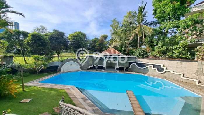 Dijual Rumah Premium dengan Fasilitas Sekitar Komplit di Wiyung, Surabaya Dijual Rumah Premium dengan Fasilitas Sekitar Komplit di Wiyung, Surabaya
