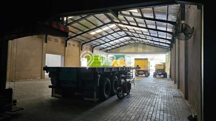 Unit Gudang Dijual di Bubutan Surabaya Luas Tanah 798m2, Luas Bangunan 700m2 Unit Gudang Dijual di Bubutan Surabaya Luas Tanah 798m2, Luas Bangunan 700m2