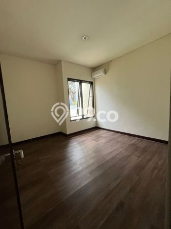 Hunian Mewah Siap Huni LT 240m2 di Wiyung, Surabaya Hunian Mewah Siap Huni LT 240m2 di Wiyung, Surabaya