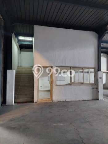 Untuk Dijual! Gudang di Margomulyo Surabaya LT 1452m2 / LB 1662m2 Kawasan Bisnis Untuk Dijual! Gudang di Margomulyo Surabaya LT 1452m2 / LB 1662m2 Kawasan Bisnis