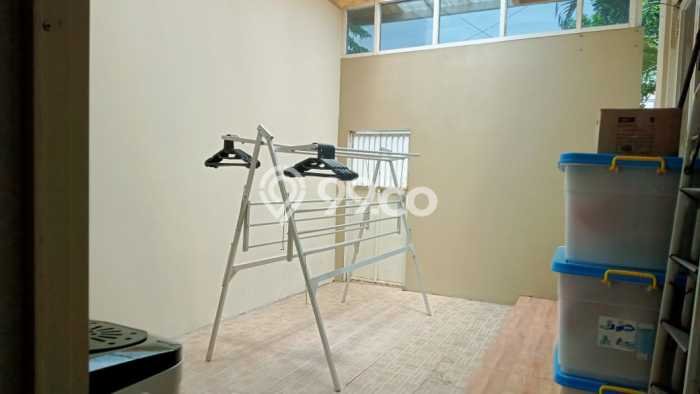 Rumah Strategis Minimalis Lb 150m2 di Sukolilo, Surabaya Rumah Strategis Minimalis Lb 150m2 di Sukolilo, Surabaya