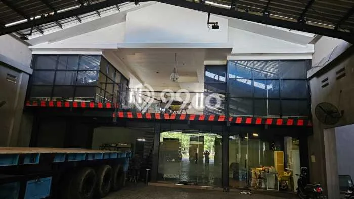 Unit Gudang Dijual di Bubutan Surabaya Luas Tanah 798m2, Luas Bangunan 700m2 Unit Gudang Dijual di Bubutan Surabaya Luas Tanah 798m2, Luas Bangunan 700m2